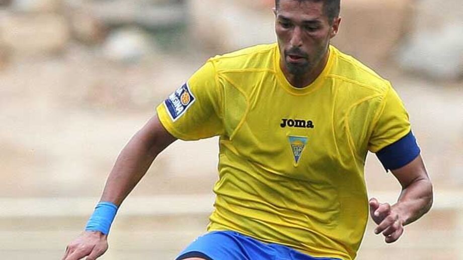 Steven Vitória confirmado nas águias