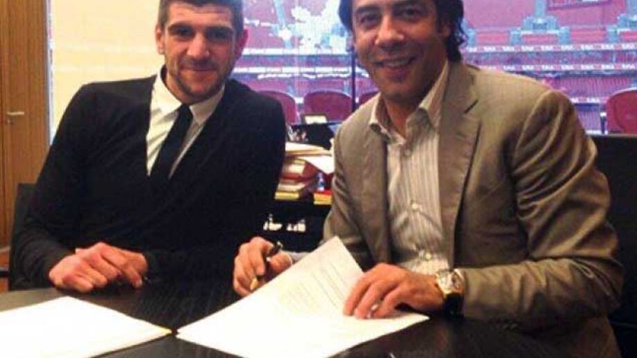 Mitrovic oficializado 