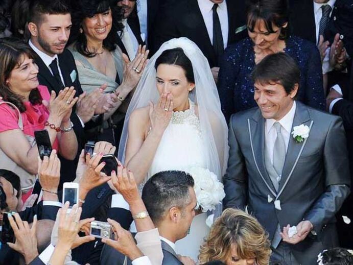 Antonio Conte casa com Elisabetta Muscarello