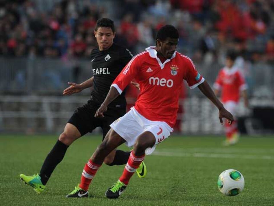 Ascues: «Quero entrar na primeira equipa»