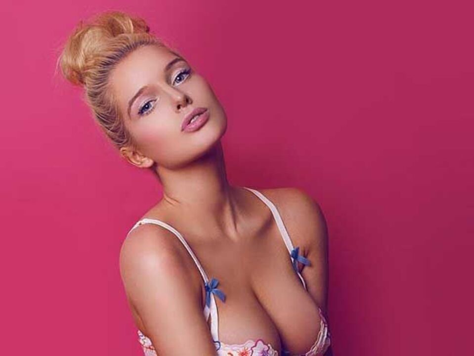 Helen Flanagan quer voltar para Sinclair