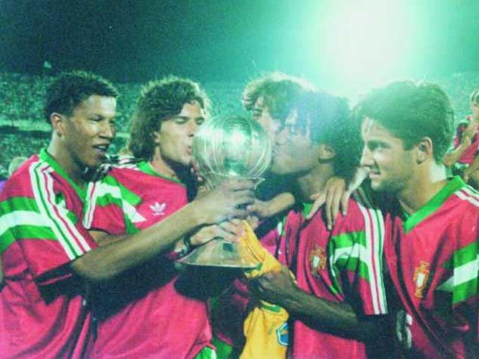 Cao abanou a glória nacional