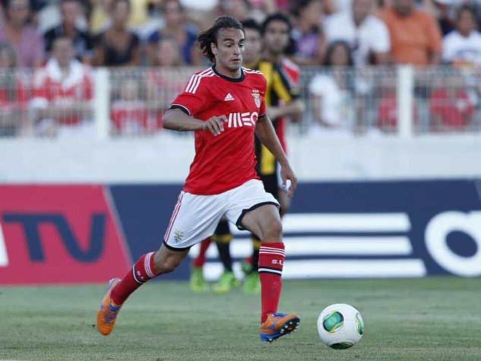 BENFICA-PEÑAROL, em direto