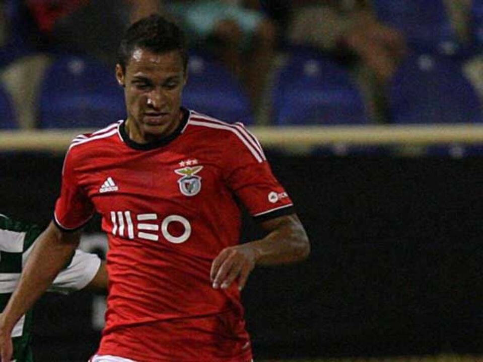 Rodrigo: «Pensamos em resultados quando começar a liga»