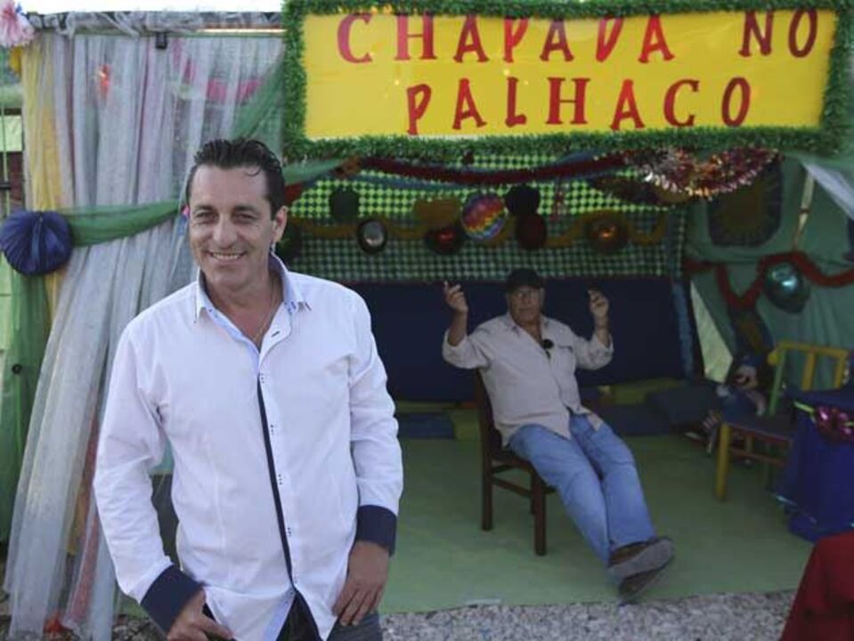 Paulo Futre radiante em "7 pecados rurais"
