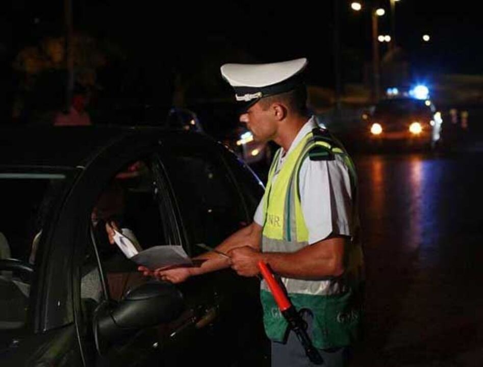 Prisão aos fins de semana para condutor 