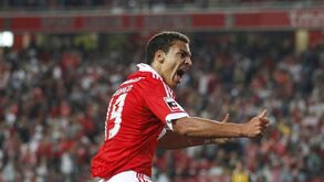 Rodrigo regressa para se impor 