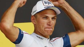 Tour: Marcel Kittel vence nos Campos Elísios