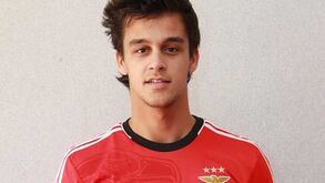 Filipe Oliveira por 5 anos