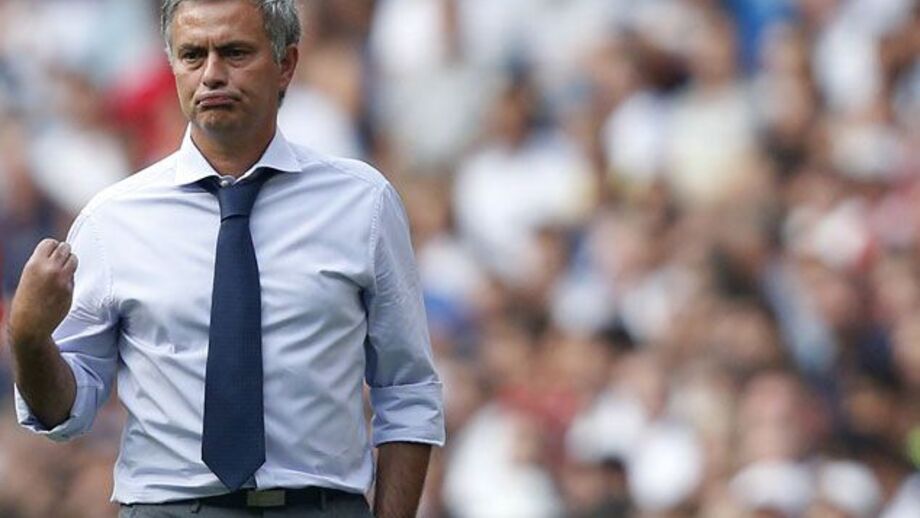 Mourinho atrás do Man. United na corrida ao título