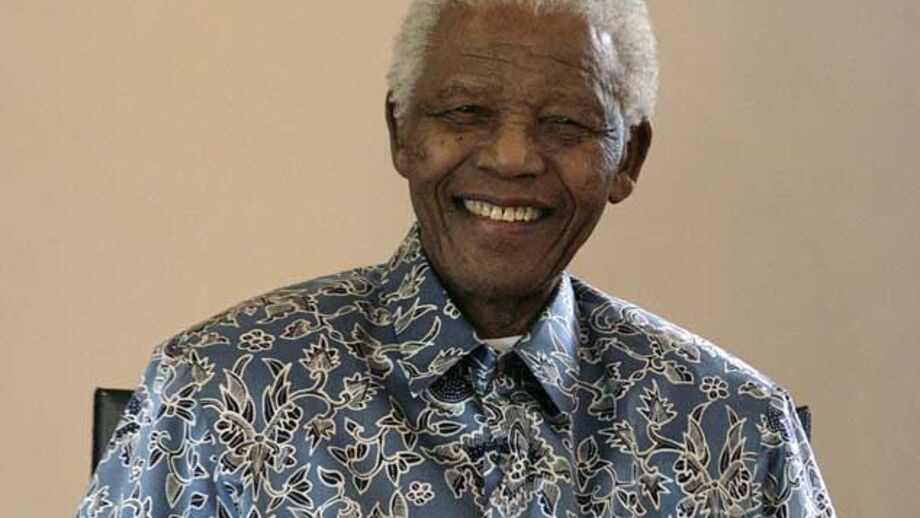 Estado de saúde de Mandela continua a melhorar