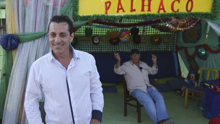 Paulo Futre radiante em "7 pecados rurais"