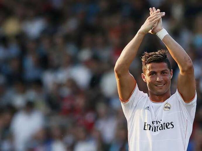 Bis de Ronaldo na goleada ao Bournemouth