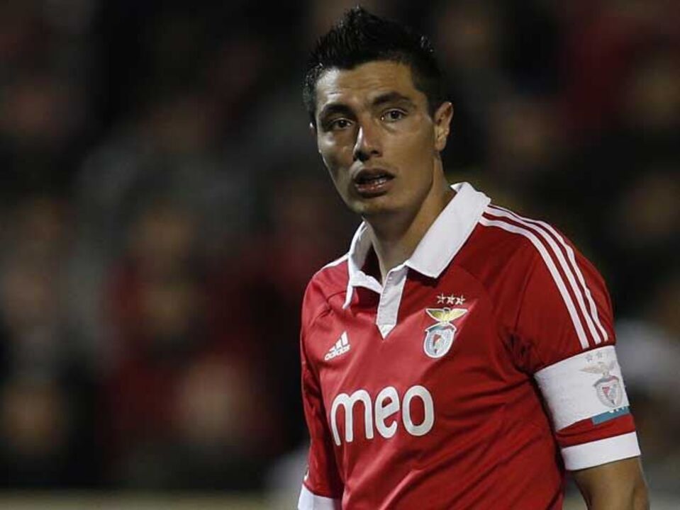 Cardozo: «Não me deixam ir ao Estádio da Luz»