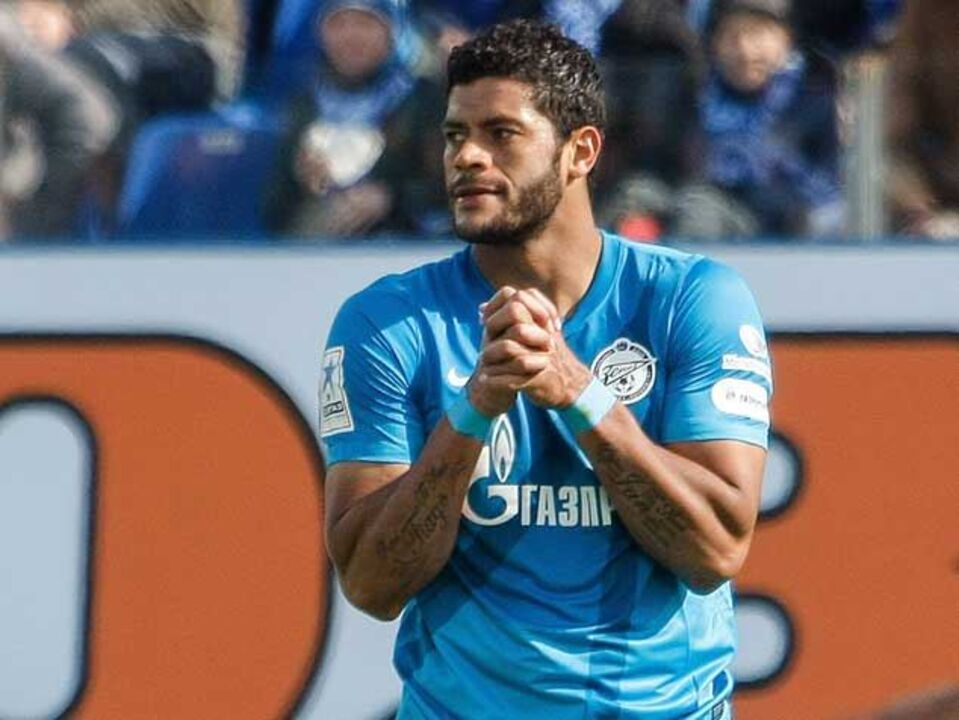 Hulk ameaça bater com a porta