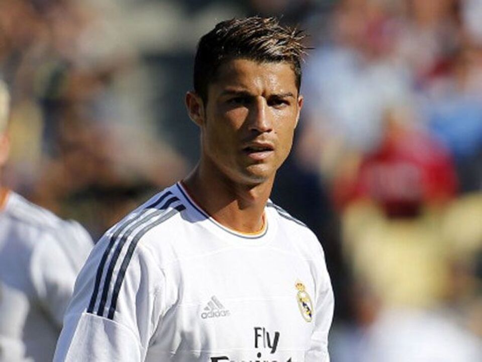 Ronaldo vai passar Messi na lista dos mais bem pagos