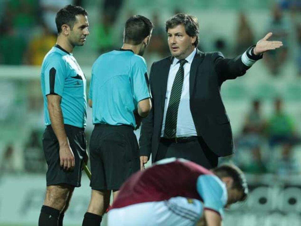 Bruno de Carvalho "atirou-se" ao 4.º árbitro
