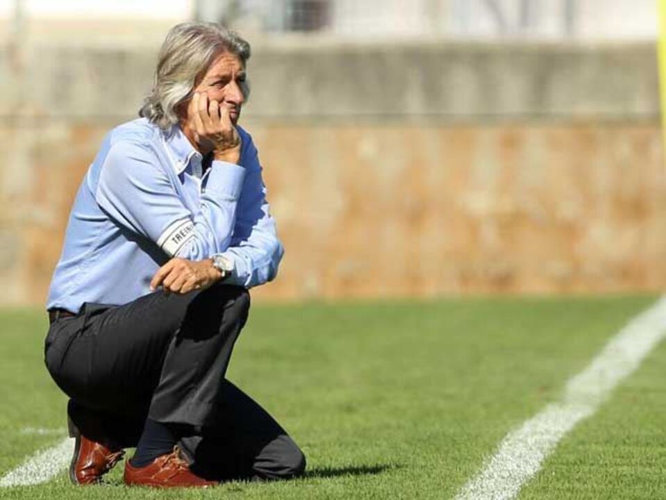 Bruno Grou pára entre 4 e 6 semanas