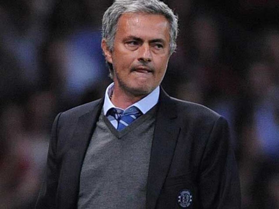 Mourinho: «Supertaça não significa muito mas tentaremos ganhar»