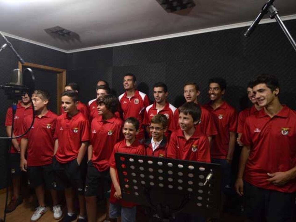 Santa Clara afina a voz para o hino
