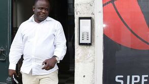 Catió e Bebiano em silêncio