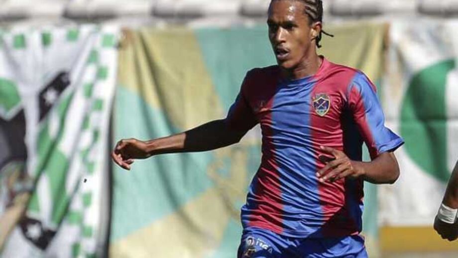 Santa Clara-Chaves, 0-1: Kuca fez a diferença