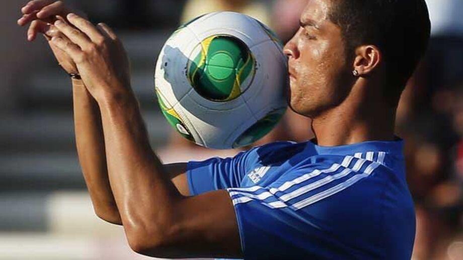 Ronaldo alimenta polémica