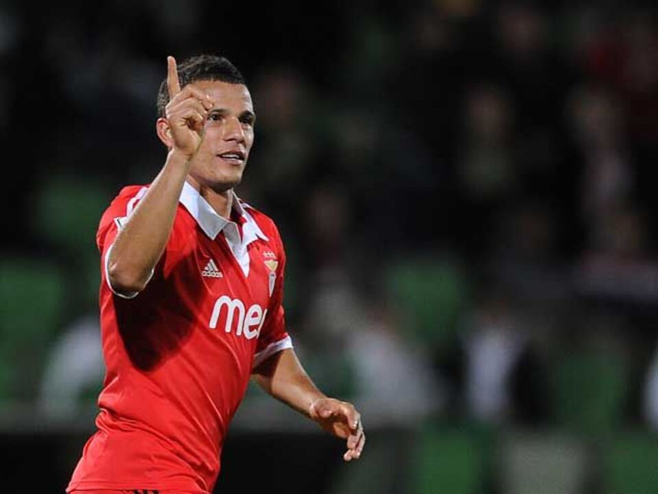 Atenção à posição dos jogadores