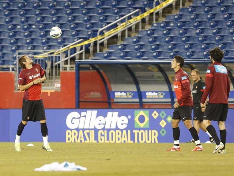 Negócios ficam à parte