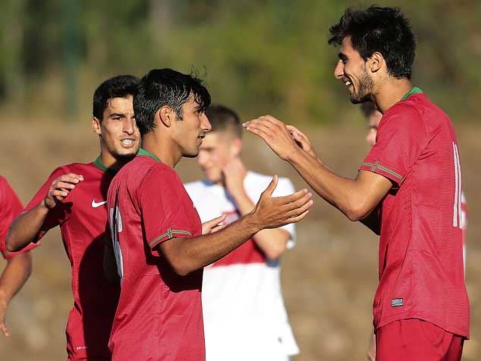Esta equipa continua de vento em popa