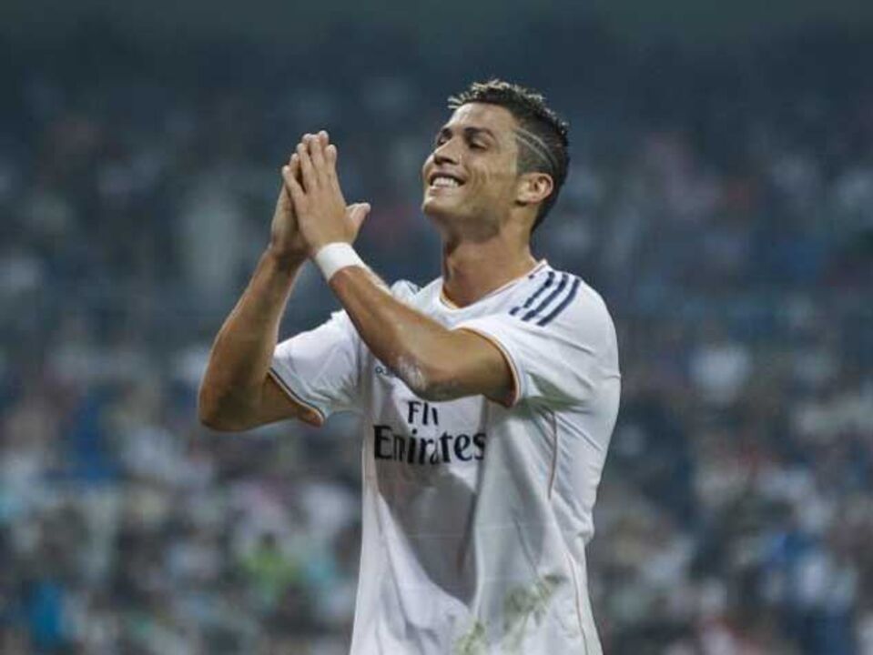 Oficial: Ronaldo renova com merengues