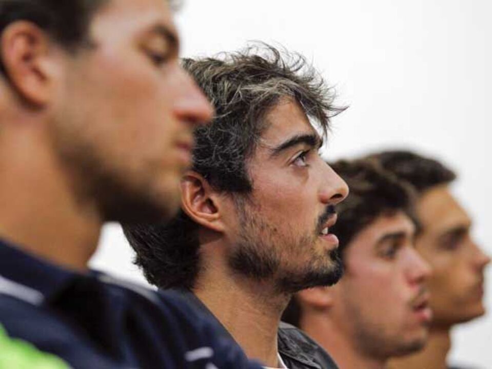 Gestão federativa da alta competição alvo de duras críticas
