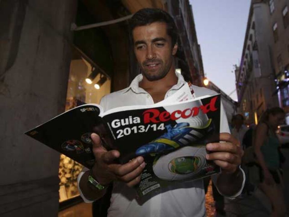 Simão Morgado só escolheu jogadores de clubes da capital