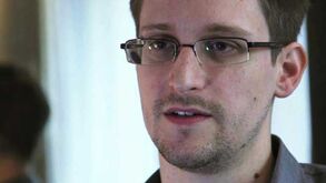 Snowden vive em local secreto e pode viajar