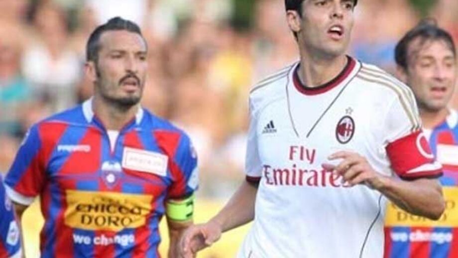 Kaká volta a jogar pelo AC Milan