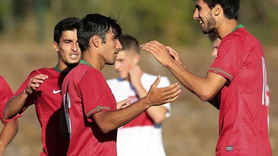 Esta equipa continua de vento em popa
