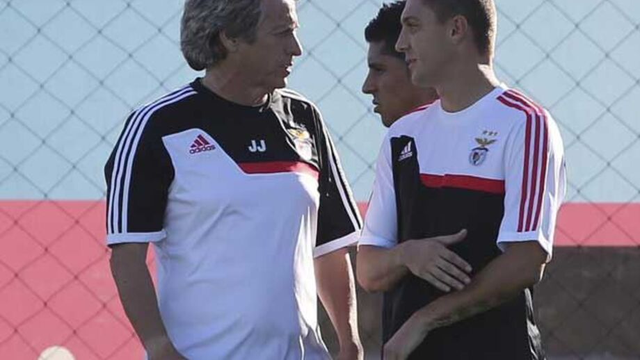 Alvaro Torres: «O Siqueira diz muito bem de Jorge Jesus»