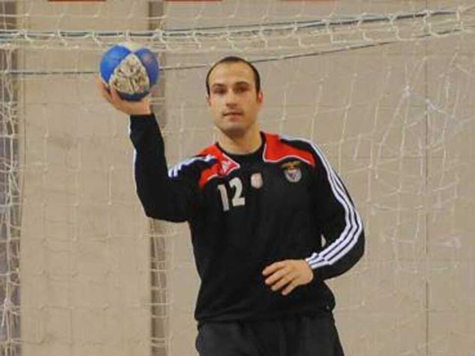 Benfica: João Ferreirinho termina carreira 