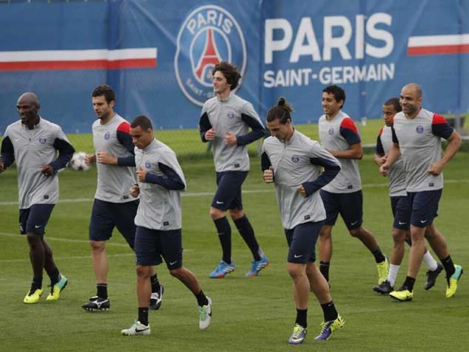 PSG especula com visita do Benfica