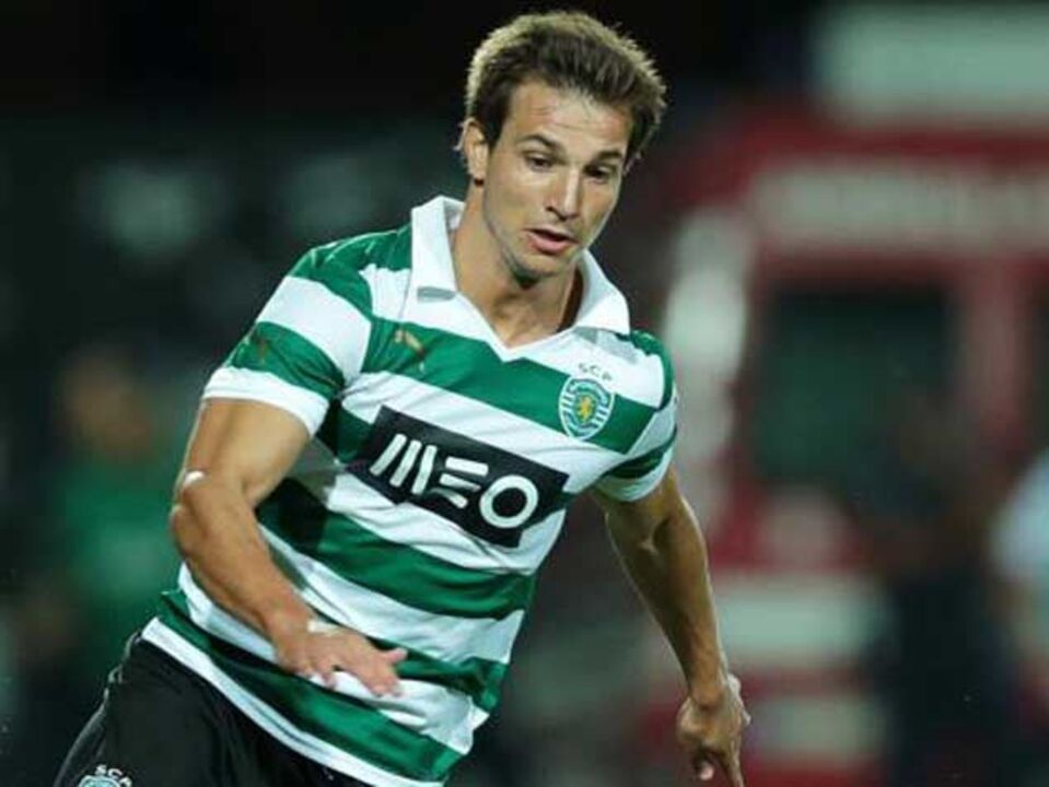 Seis laterais direitos em 10 anos