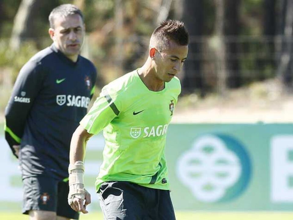 João Pereira à frente de 15