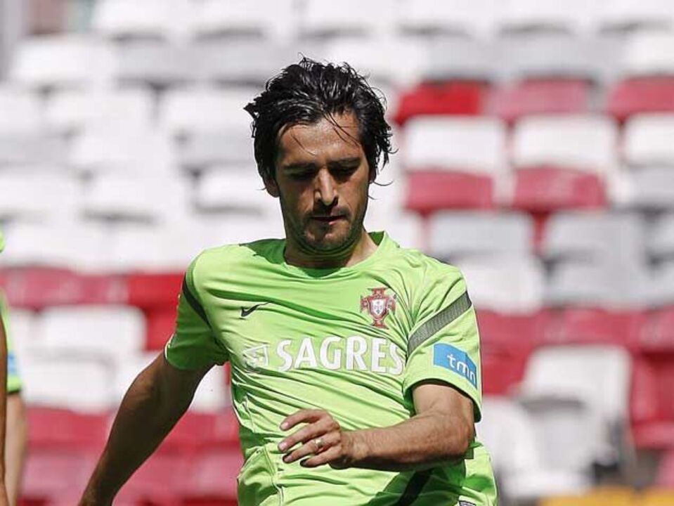 Custódio rende Meireles na Seleção