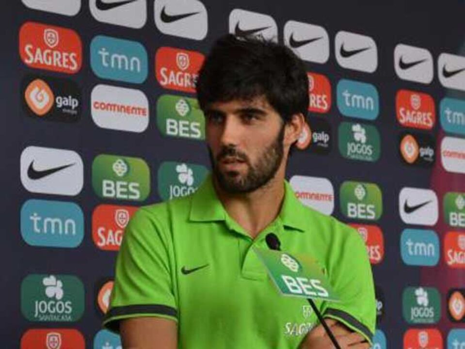 Luís Neto: «É um facto que é temos uma seleção jovem»