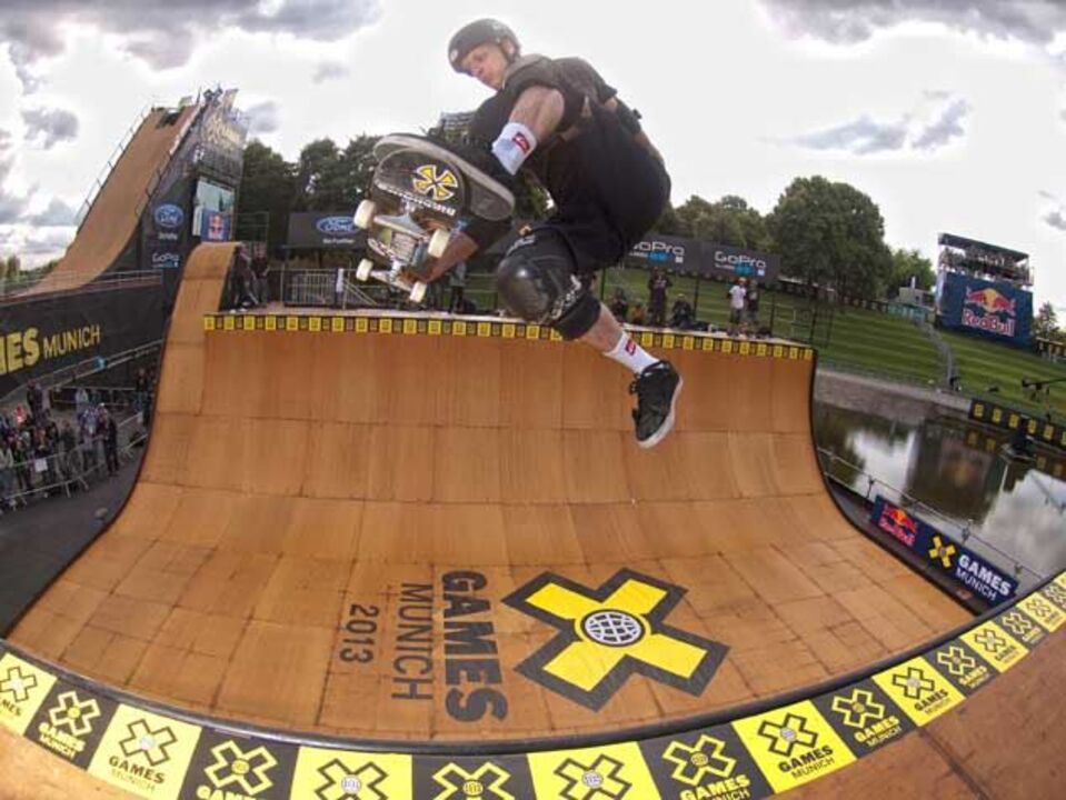 Skate: Toni Hawk prestes a aterrar em Carcavelos