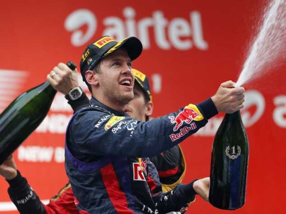 Sebastian Vettel sagra-se tetracampeão do Mundo