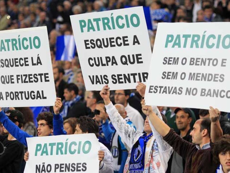 «Cartazes para Patrício demonstram mesquinhez regional»