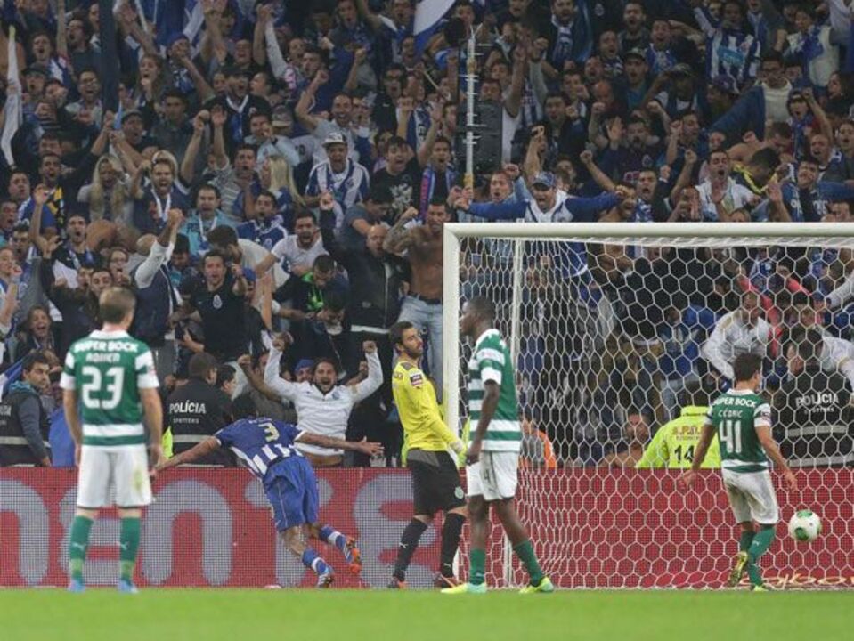 Leões acusam FC Porto de "limpar" sala dos treinadores