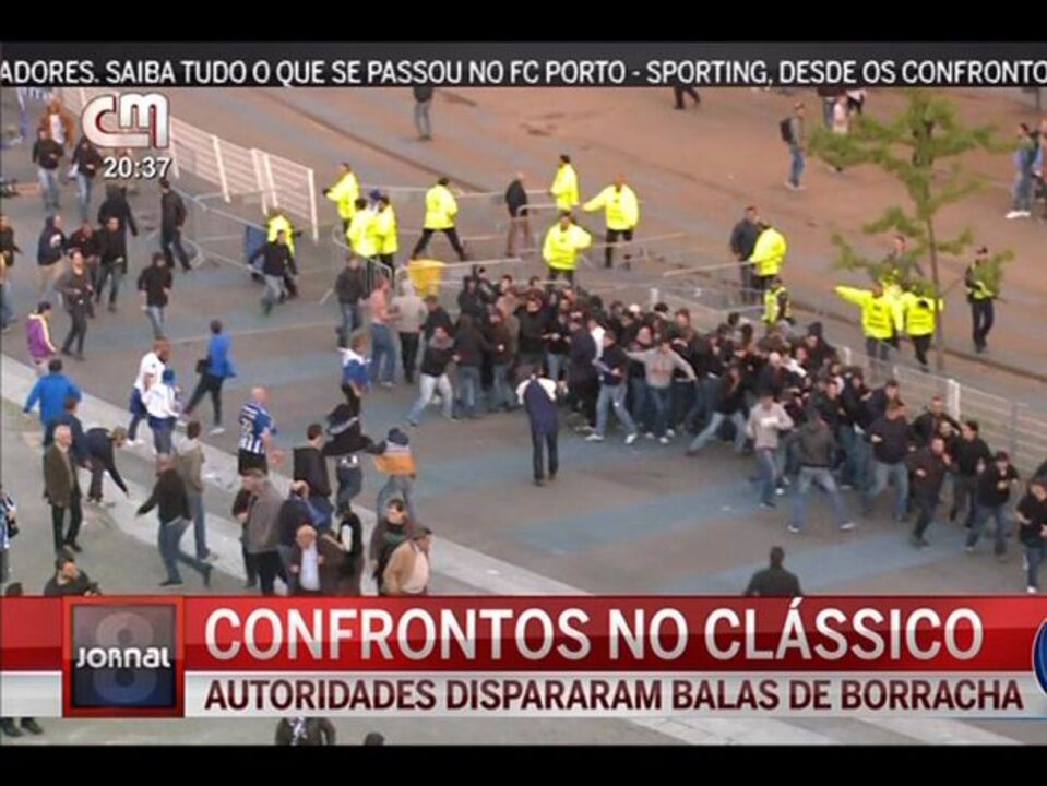 Líder da claque portista ficou com uma "recordação"