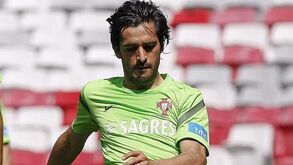 Custódio rende Meireles na Seleção