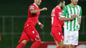 Luís Martins coloca galo num lugar histórico